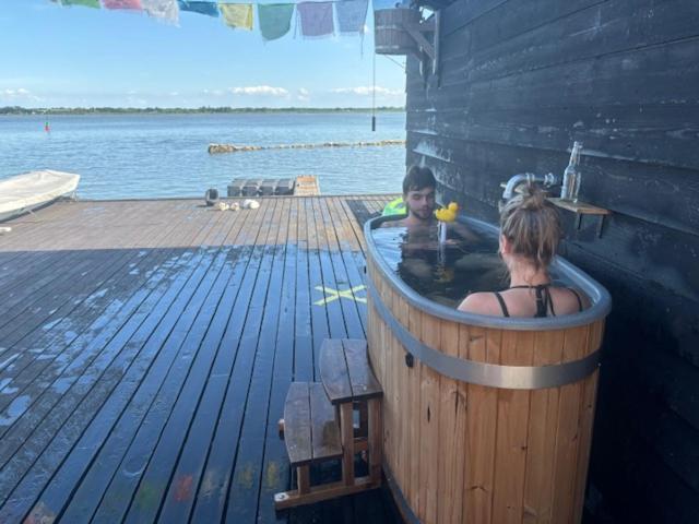 Houseboat Uitzicht Over Veluwemeer, Natuurlokatie, Prachtige Vergezichten Бидингхаузен Екстериор снимка